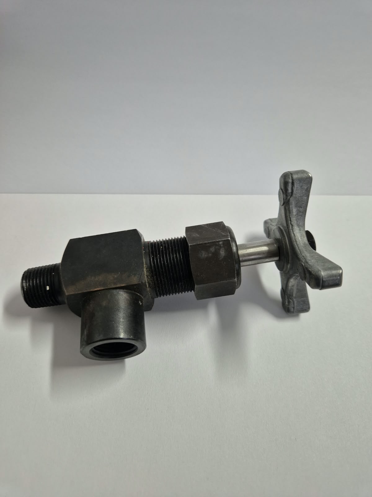 RELIEF VALVE